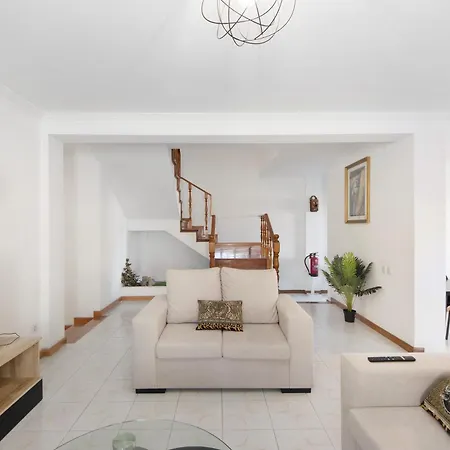 Gilove House * Póvoa de Varzim